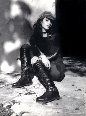 Francesca Rettondini in bianco nero