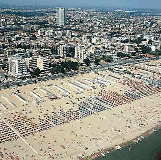 Riccione vista dall'elicottero